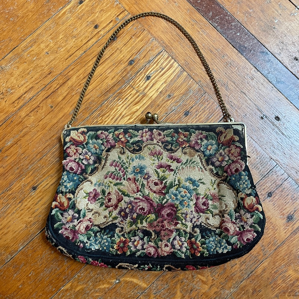 Vintage 30’s/40’s Tapestry Purse with matching Compact
